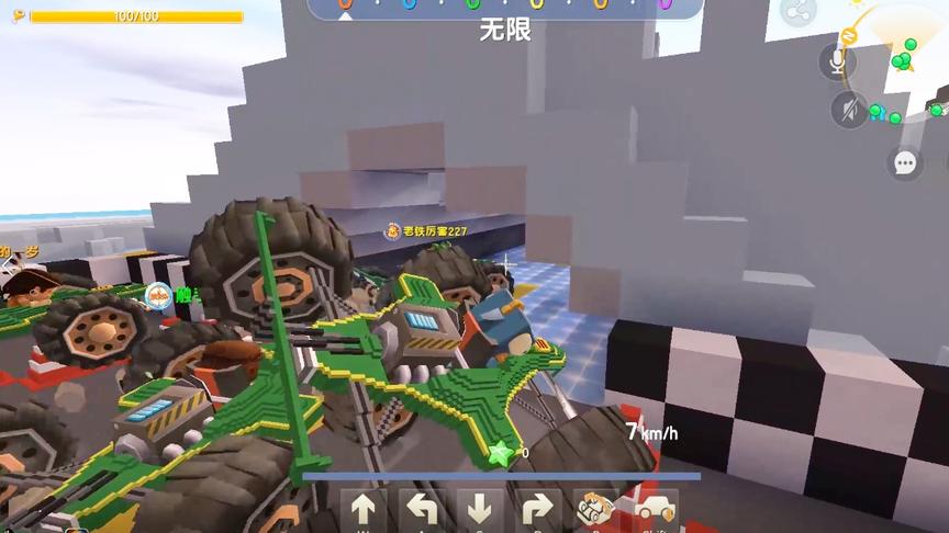 极地赛车，连续被三辆车撞起，身无可恋。