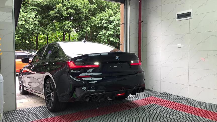 粉丝的宝马三系，因为原车黑色不够黑，找到我改一个钢琴黑武士！