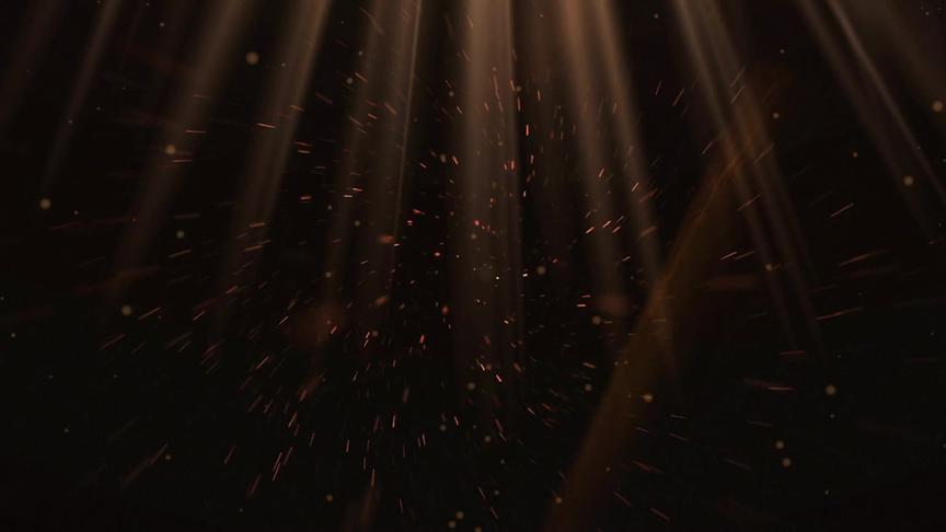 小林解说：超级机甲手臂轻轻一挥，路人的汽车直接起飞！