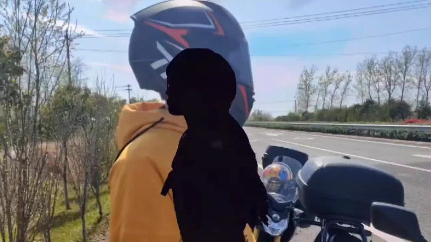 被自己帅到了啊！?️