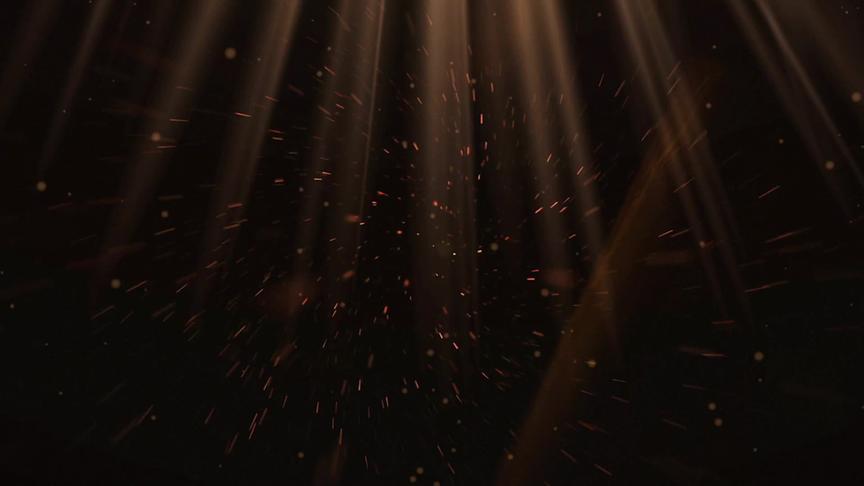 小林解说：恶搞路人系列，用绳子将路人扣在墙上荡秋千！